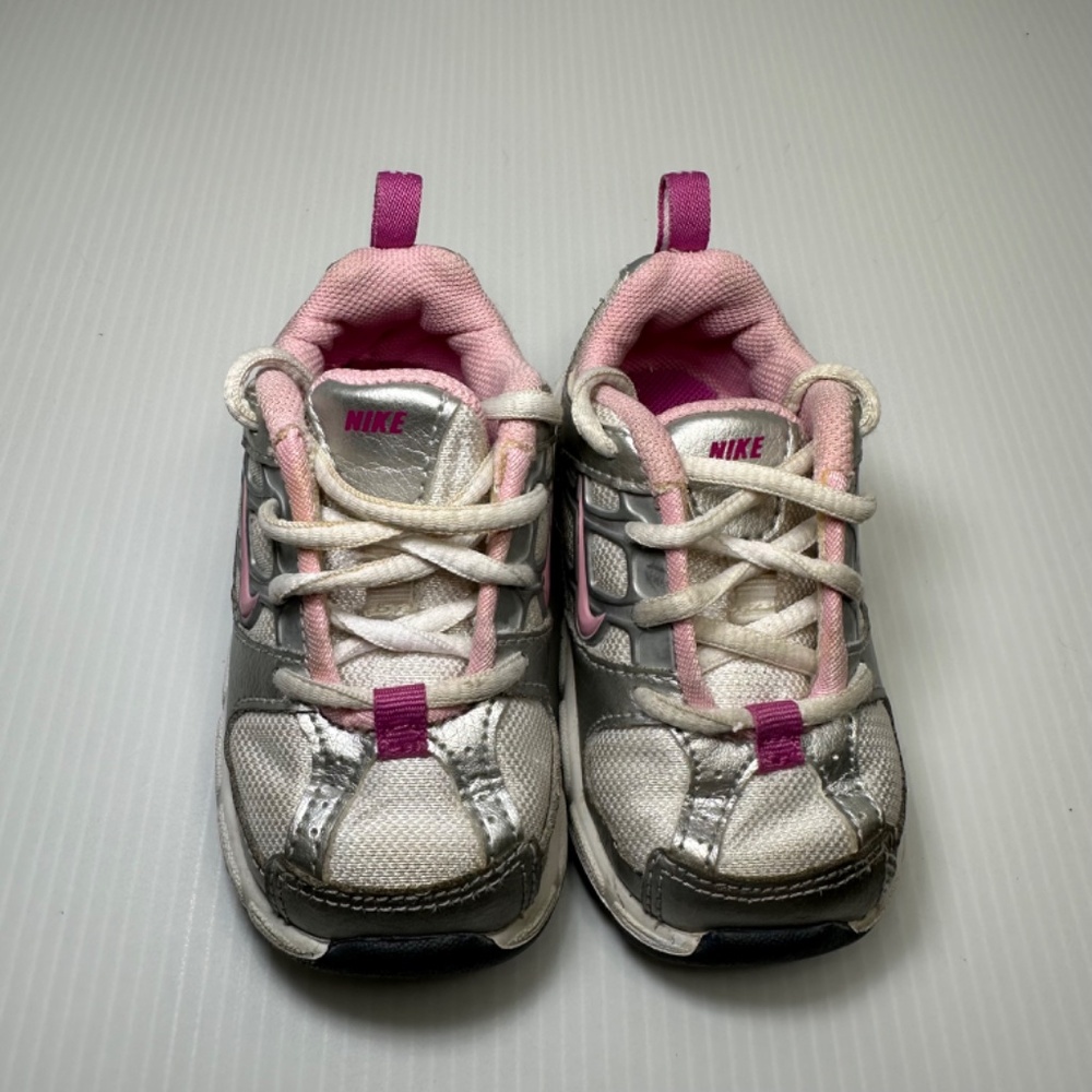 Baby Girls Nike Pillar Tech Tennis Shoes Gray Pink White Size 4 - Picture 6 of 10